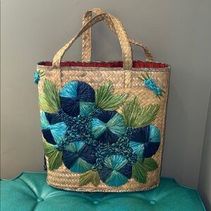 Vintage oversized large gorgeous turquoise blue flower raffia basket beachy bag